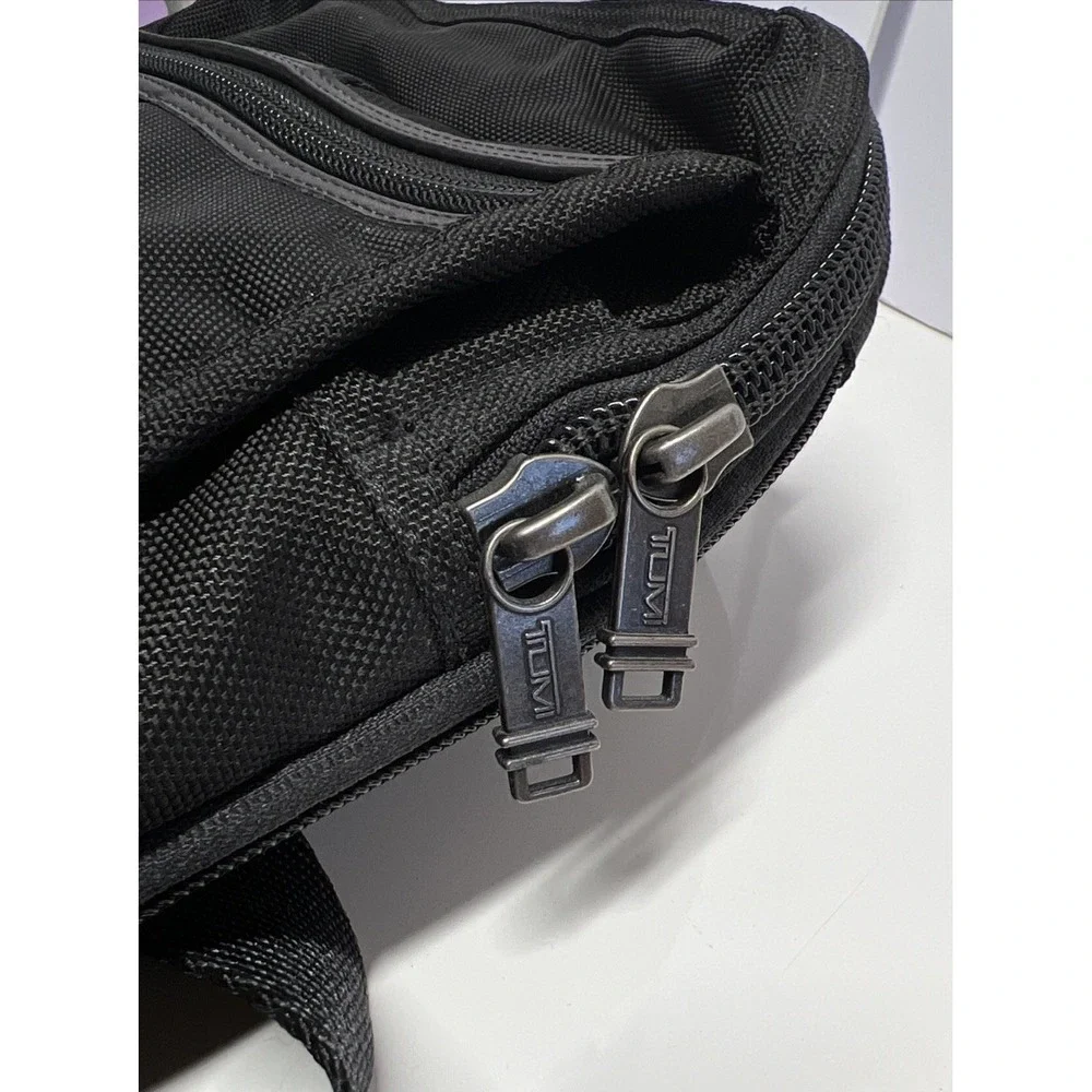 TUMI ALPHA BRAVO Shoulder Bag ANNAPOLIS ZIP FLAP HICKORY 222304HK2
